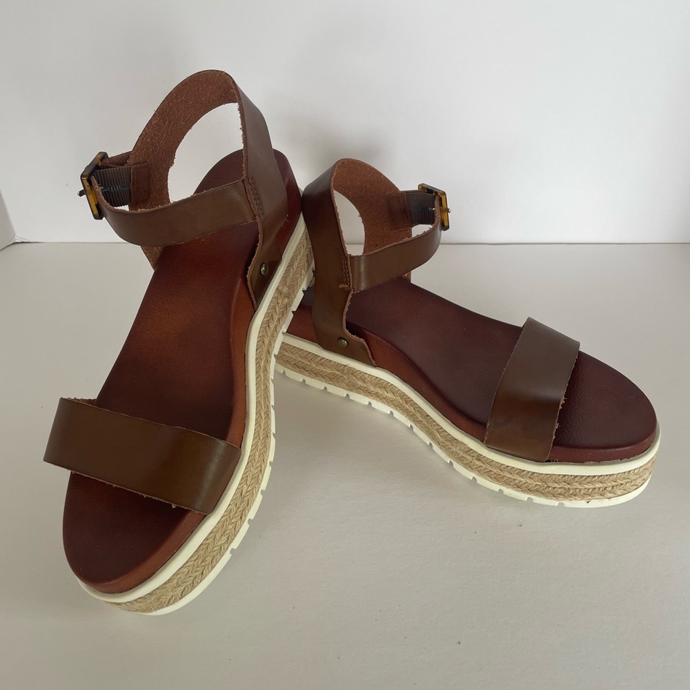 MIA Platform Sandals Size 9